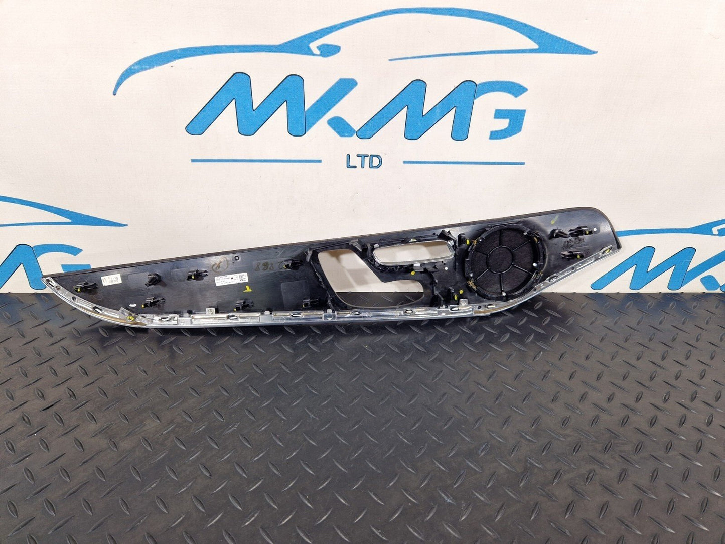 14-21 MERCEDES C CLASS W205 GENUINE FRONT RIGHT DOOR MOULDING TRIM A2057203609
