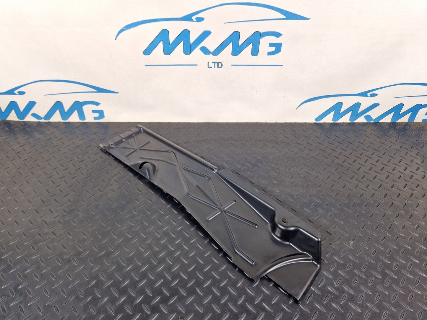 18+ MERCEDES BENZ SPRINTER W907 TRANSMISSION TUNNEL CABLE DUCT COVER A9065460564