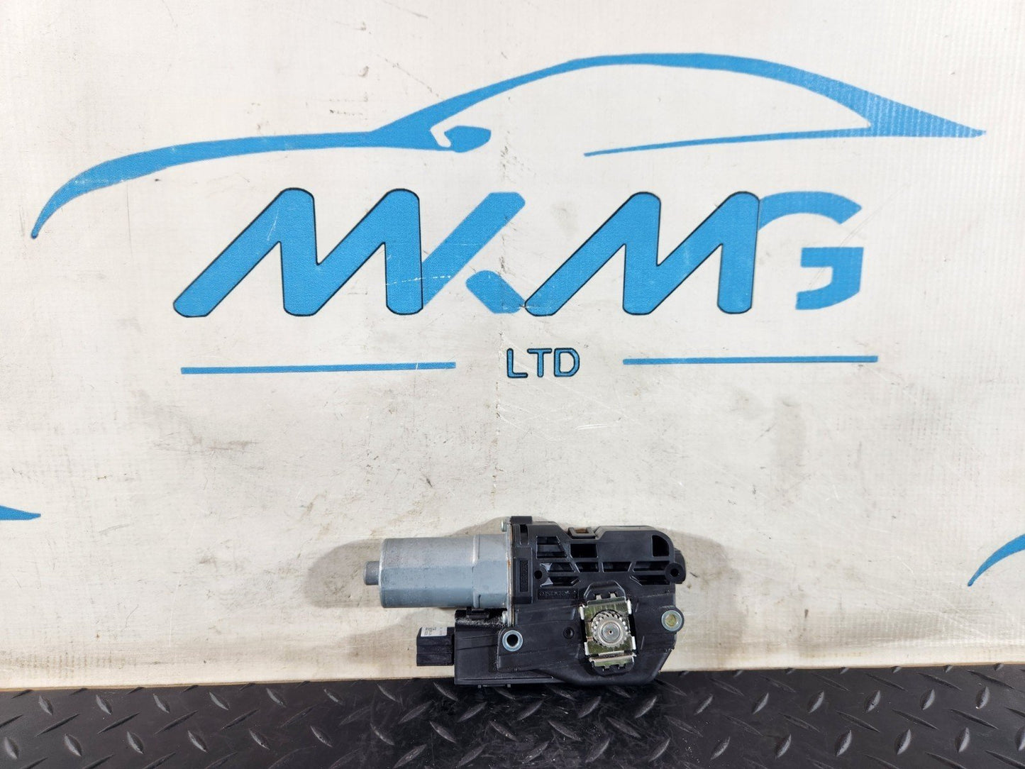 Mercedes-Benz Unknown Part Type A2139067003