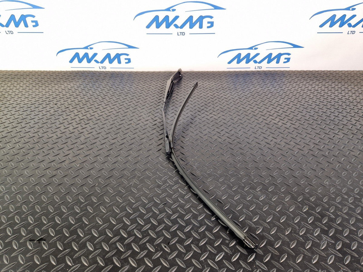 Mercedes-Benz Vito W447 Genuine Right O/S Front Wiper Arm A4478200300
