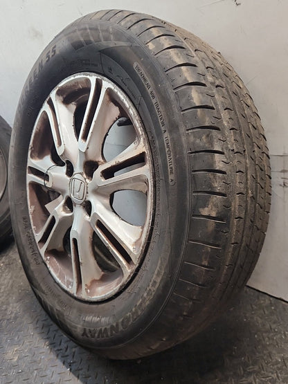2010 Honda Insight MK2 (ZE2) 15" Alloy Wheel with Tyre 195/65/15 ~5mm