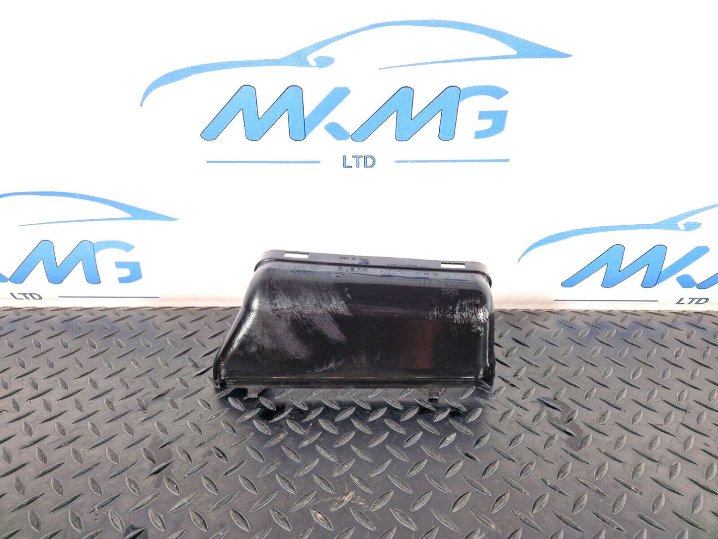 19-ON MERCEDES BENZ B CLASS W247 DIESEL INTERCOOLER AIR DUCT CHANNEL A2475050700