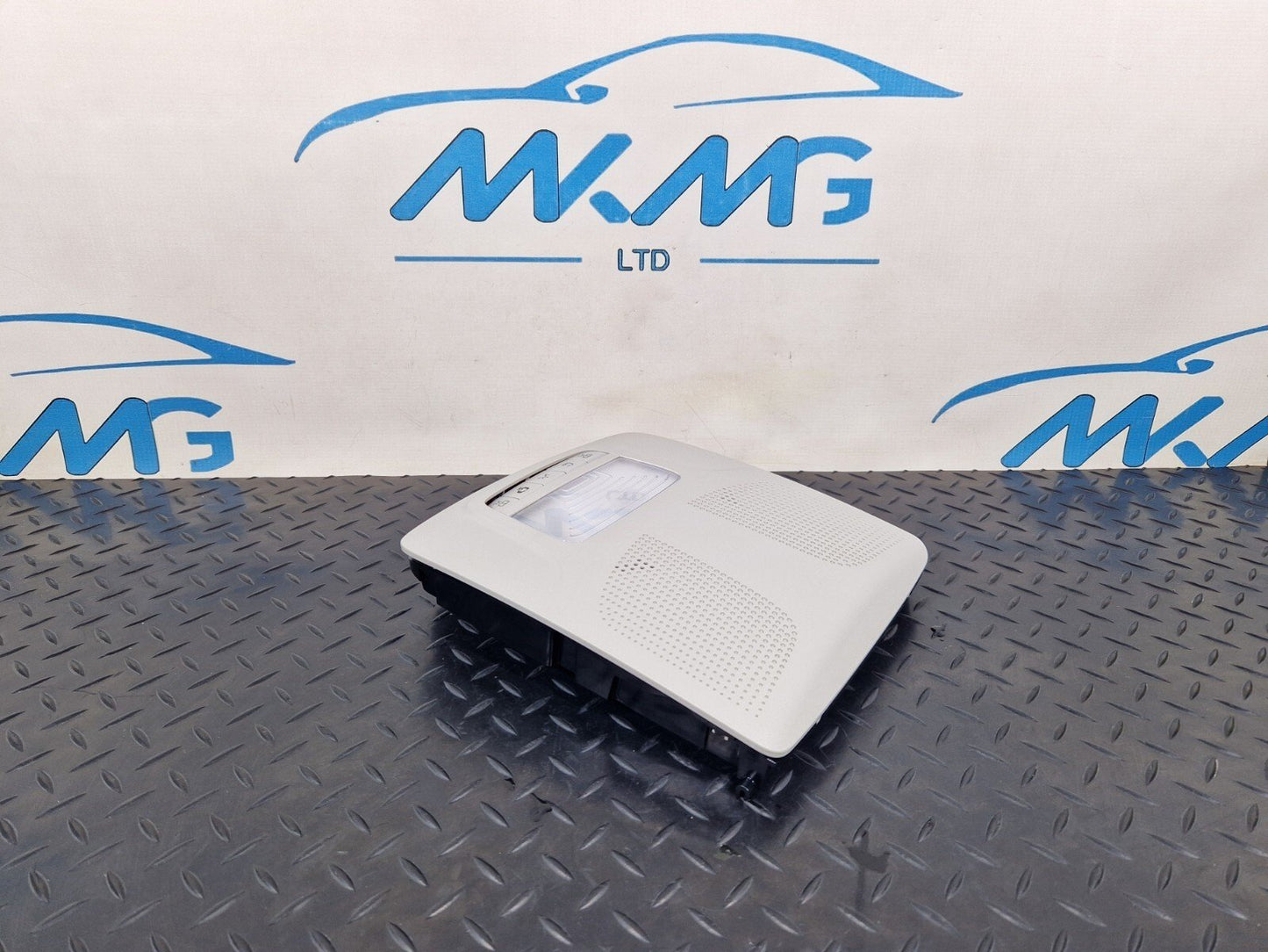 14-23 MERCEDES BENZ VITO W447 OEM FRONT INTERIOR ROOF LIGHT A4479006900