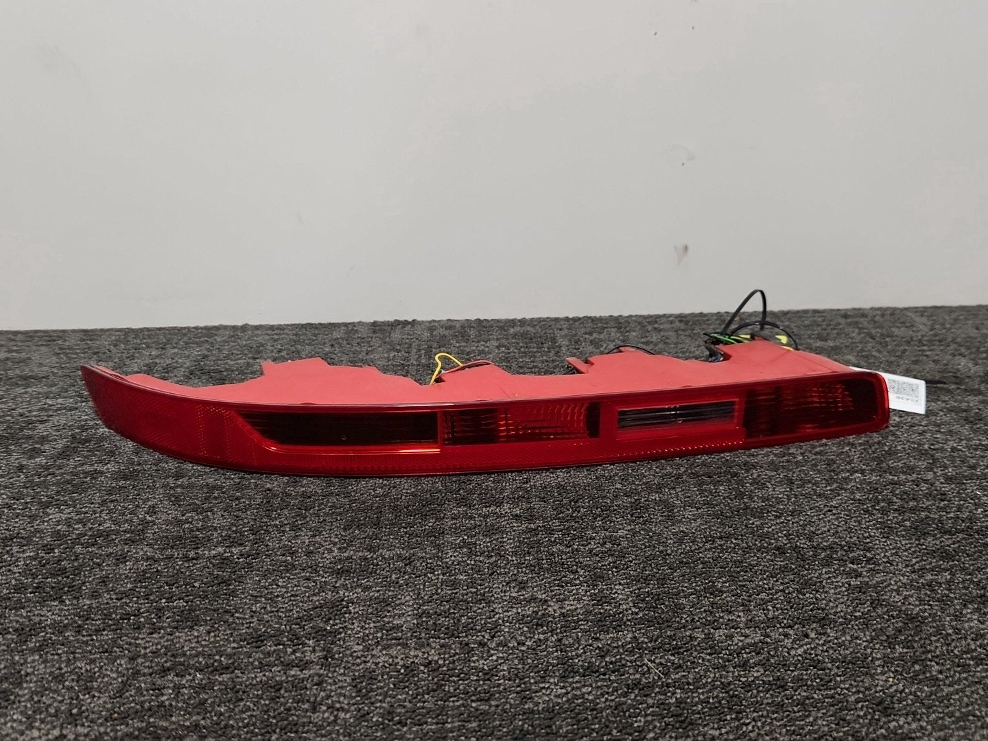 Audi Q7 4L Genuine Rear Left N/S Bumper Light 4L0945095