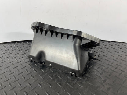 16-19 AUDI A4 B9 SALOON GENUINE FRONT AIR INTAKE DUCT VENT 8W2819904A