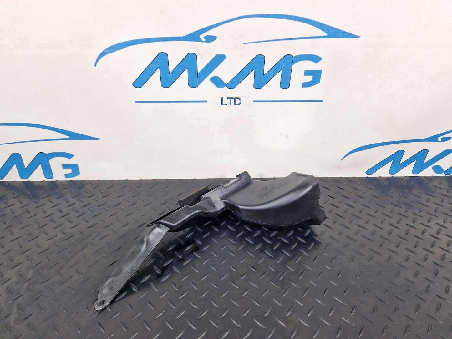 12-18 AUDI A6 C7 RIGHT FRONT FOOTWELL VENT AIR DUCTING OUTLET 4G2819152