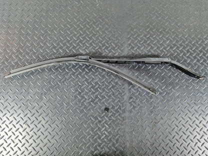 11-19 MERCEDES BENZ ML W166 GENUINE FRONT RIGHT WIPER ARM A1668201040