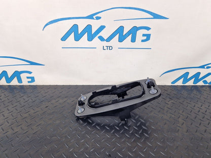 16-24 AUDI A5 F5 GEARBOX GEAR SELECTOR MOUNTING BRACKET 8W0711025B