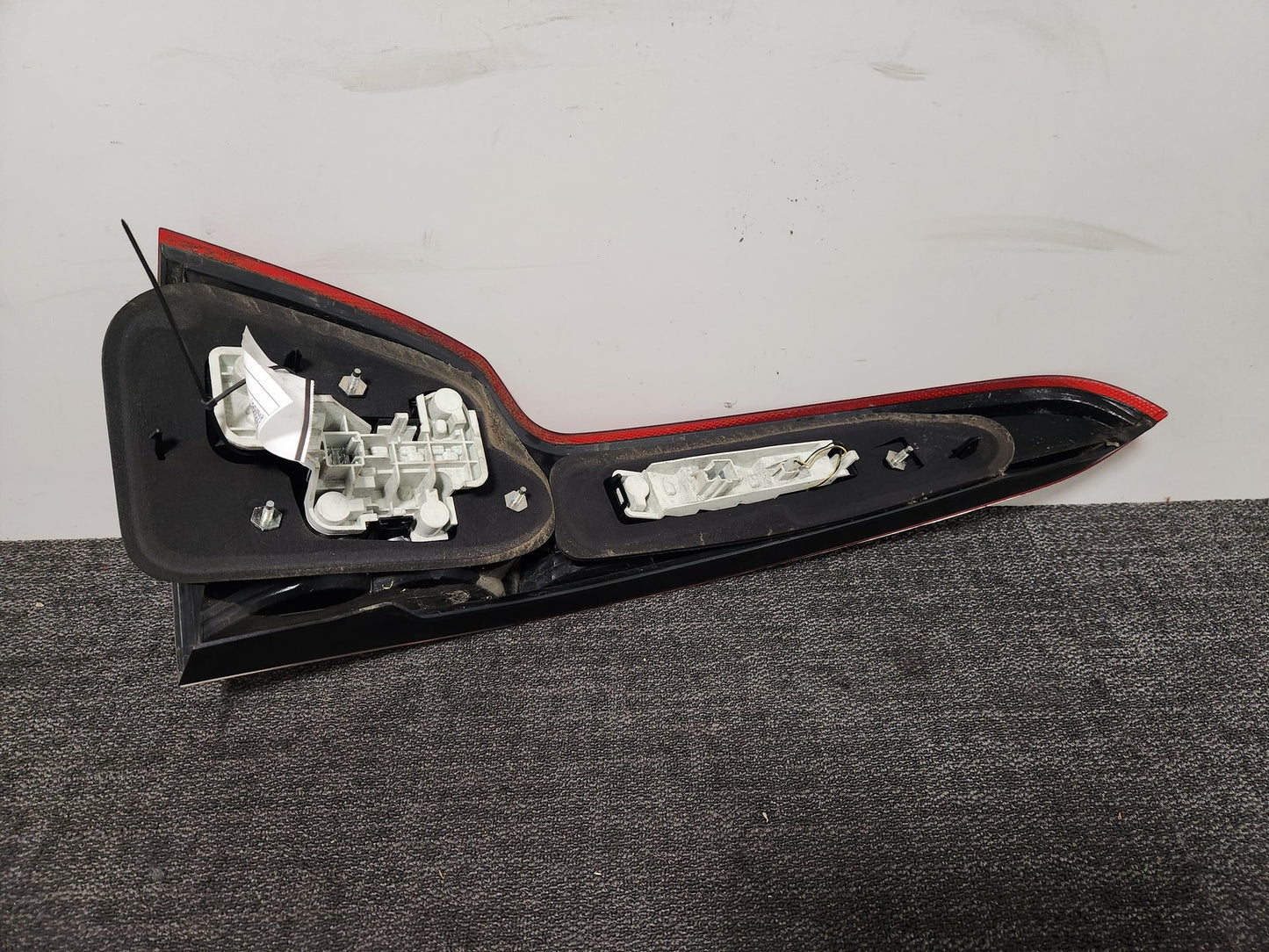 2010 Volvo V50 MK2 FL (MW) Genuine Rear Right O/S Driver Tail Light