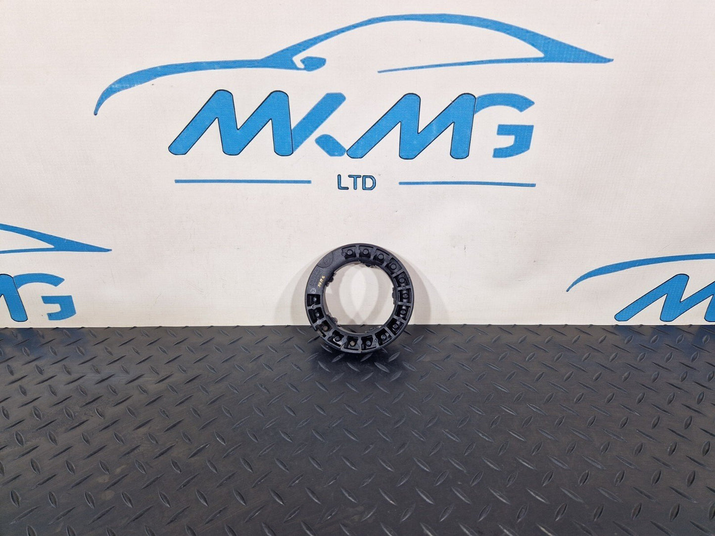 14-21 MERCEDES BENZ C200 W205 COIL SPRING SHIM A2053220184