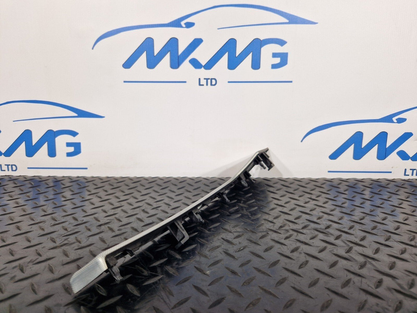 16-19 AUDI A4 B9 GENUINE REAR LEFT N/S DOOR CARD PANEL TRIM 8W0867419