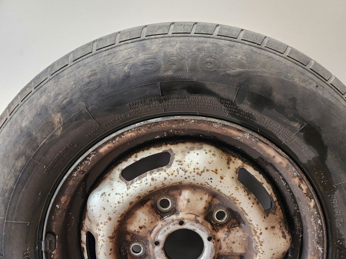 Ford Transit MK6 (V185) Cargo Van Steel Wheel with Tyre 215/75/16 ~6mm