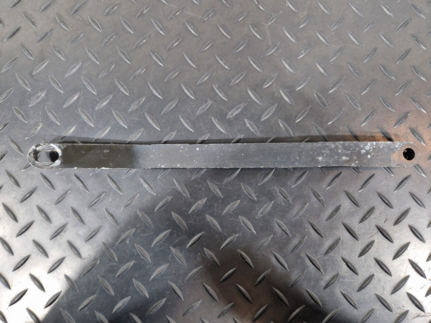 14-21 MERCEDES BENZ C220d W205 REINFORCEMENT RADIATOR SUPPORT STRUT A2056201700