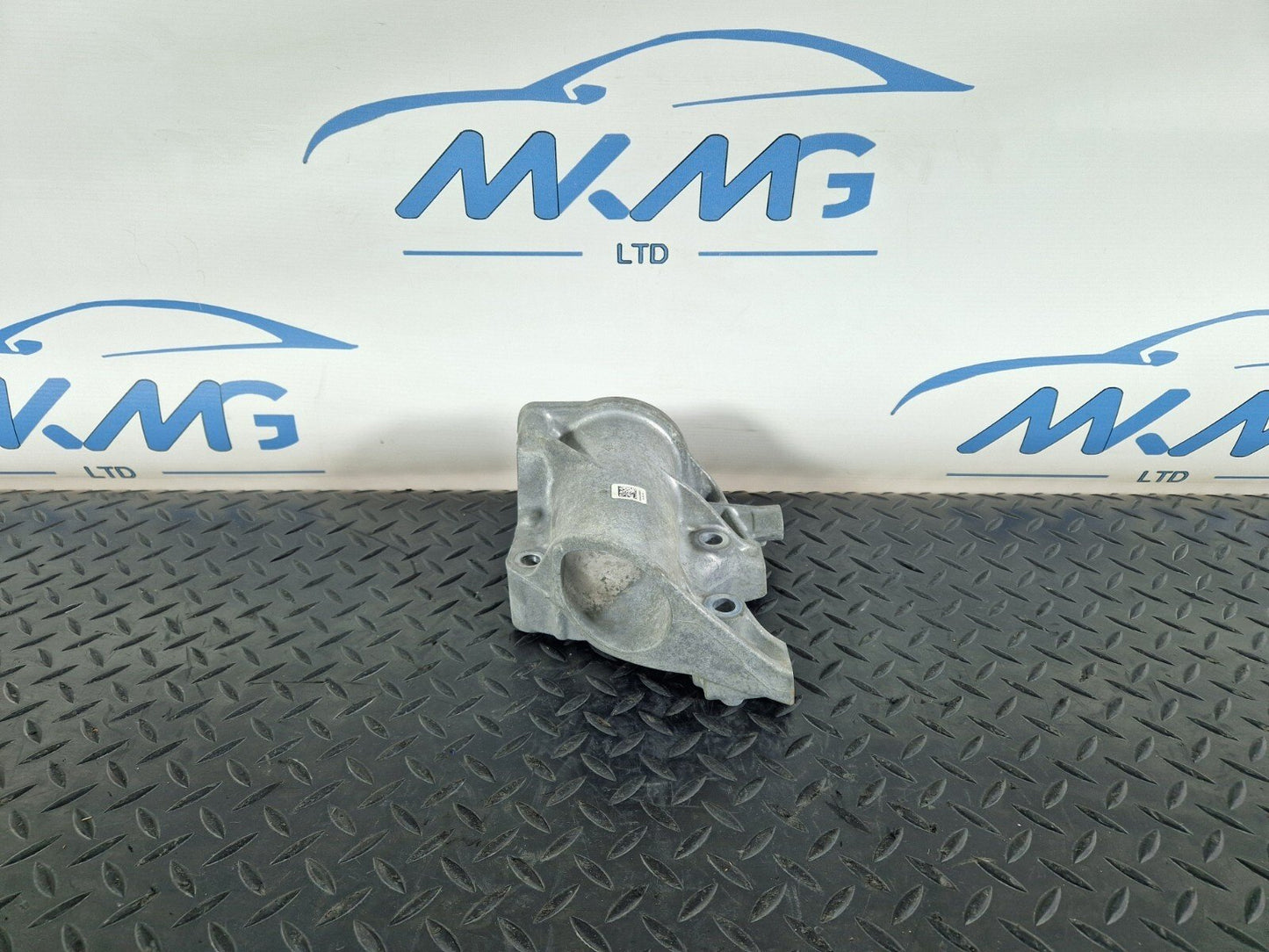 19-ON MERCEDES BENZ A CLASS W177 ENGINE BEARING BRACKET SUPPORT A6542200031