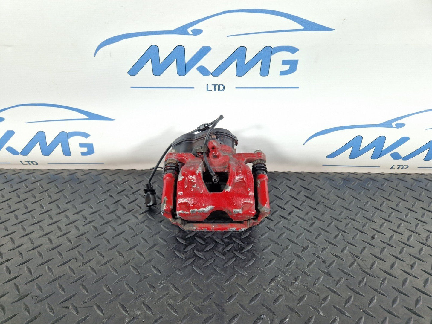 16-19 AUDI A4 B9 OEM REAR RIGHT DRIVER SIDE O/S ELECTRIC BRAKE CALIPER 8W0406AT