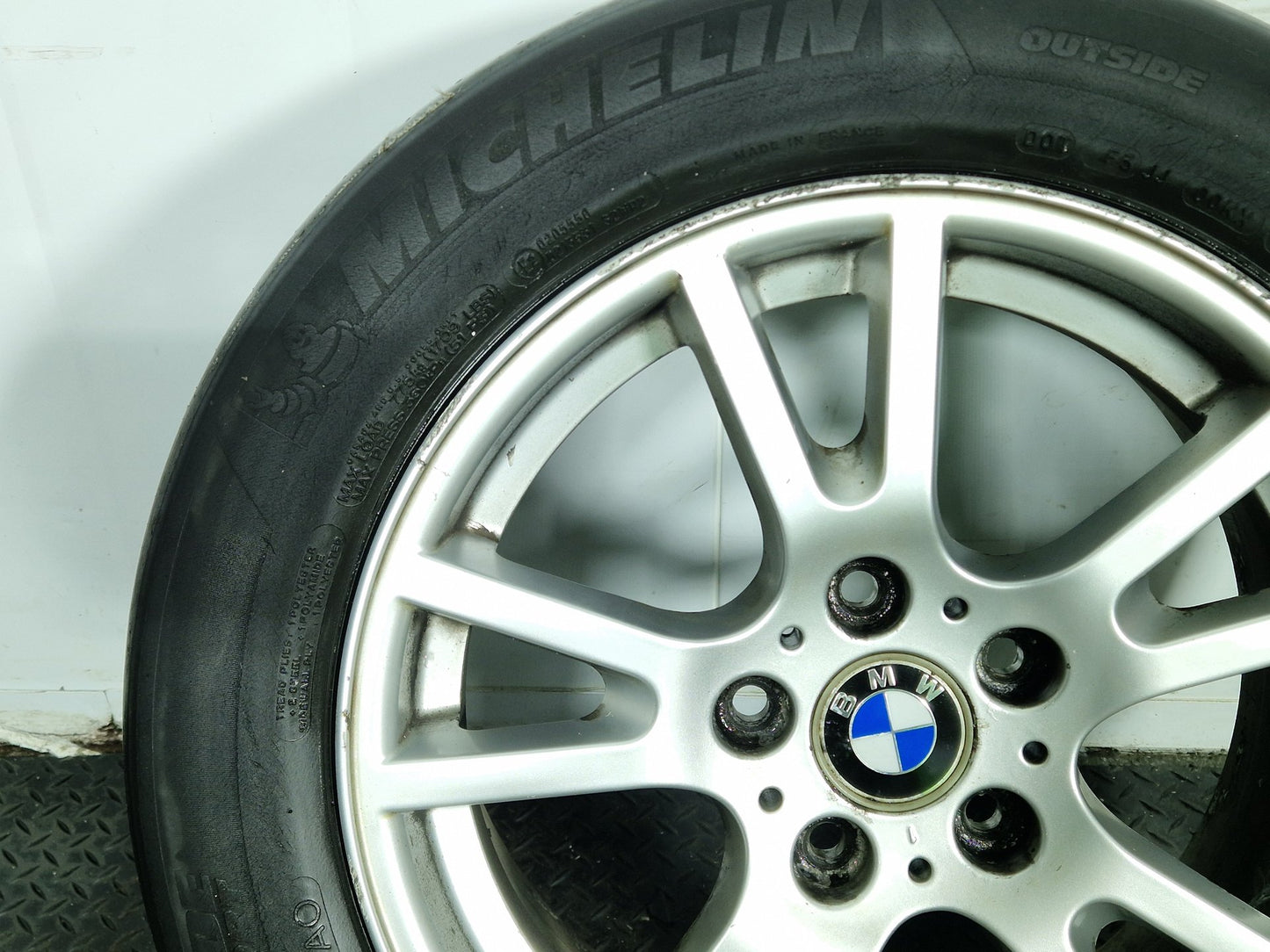 BMW X3 E83 SUV Genuine 17" Alloy Wheel with Tyre 235/55/17 3412060 0344079