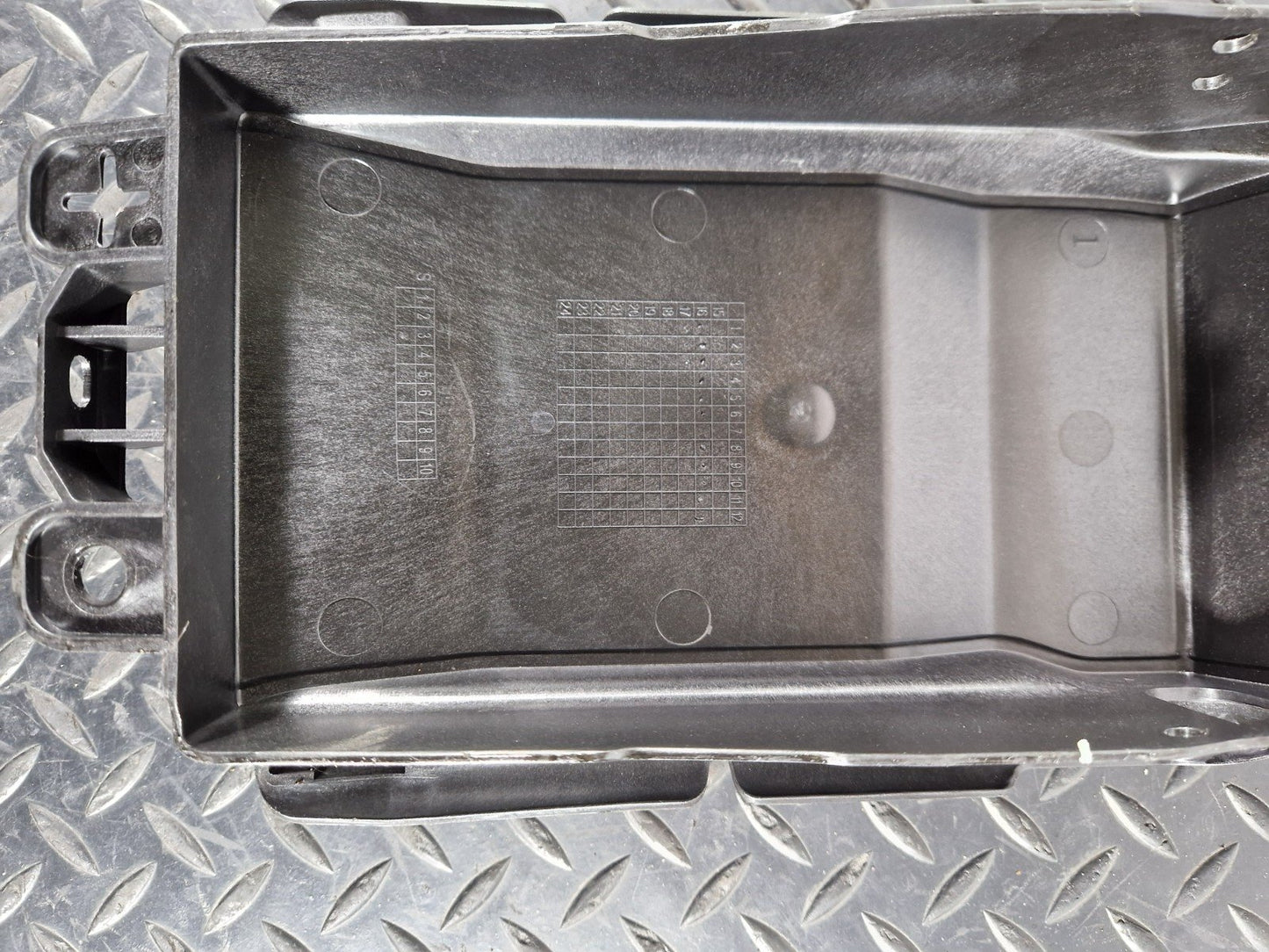 17-24 AUDI S5 F5 COUPE GENUINE CENTRE CONSOLE DASHBOARD COVER PANEL 8W0863051A