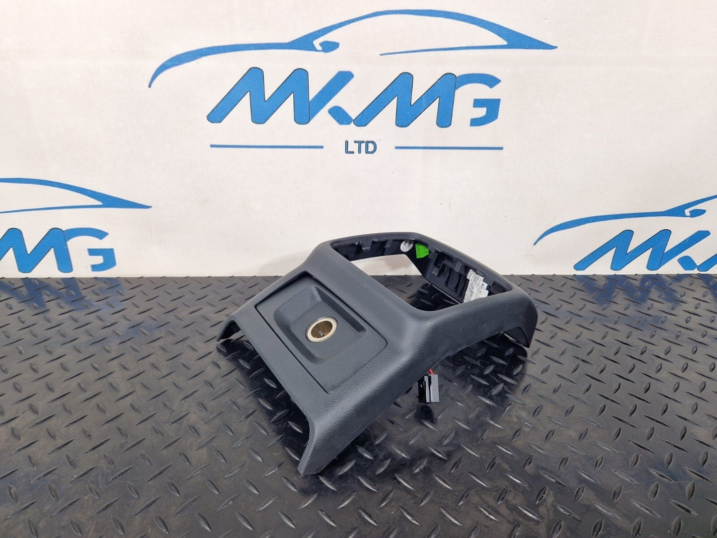 16-19 AUDI A4 B9 GENUINE CENTRE CONSOLE REAR TRIM 8W0864376 8W0863324