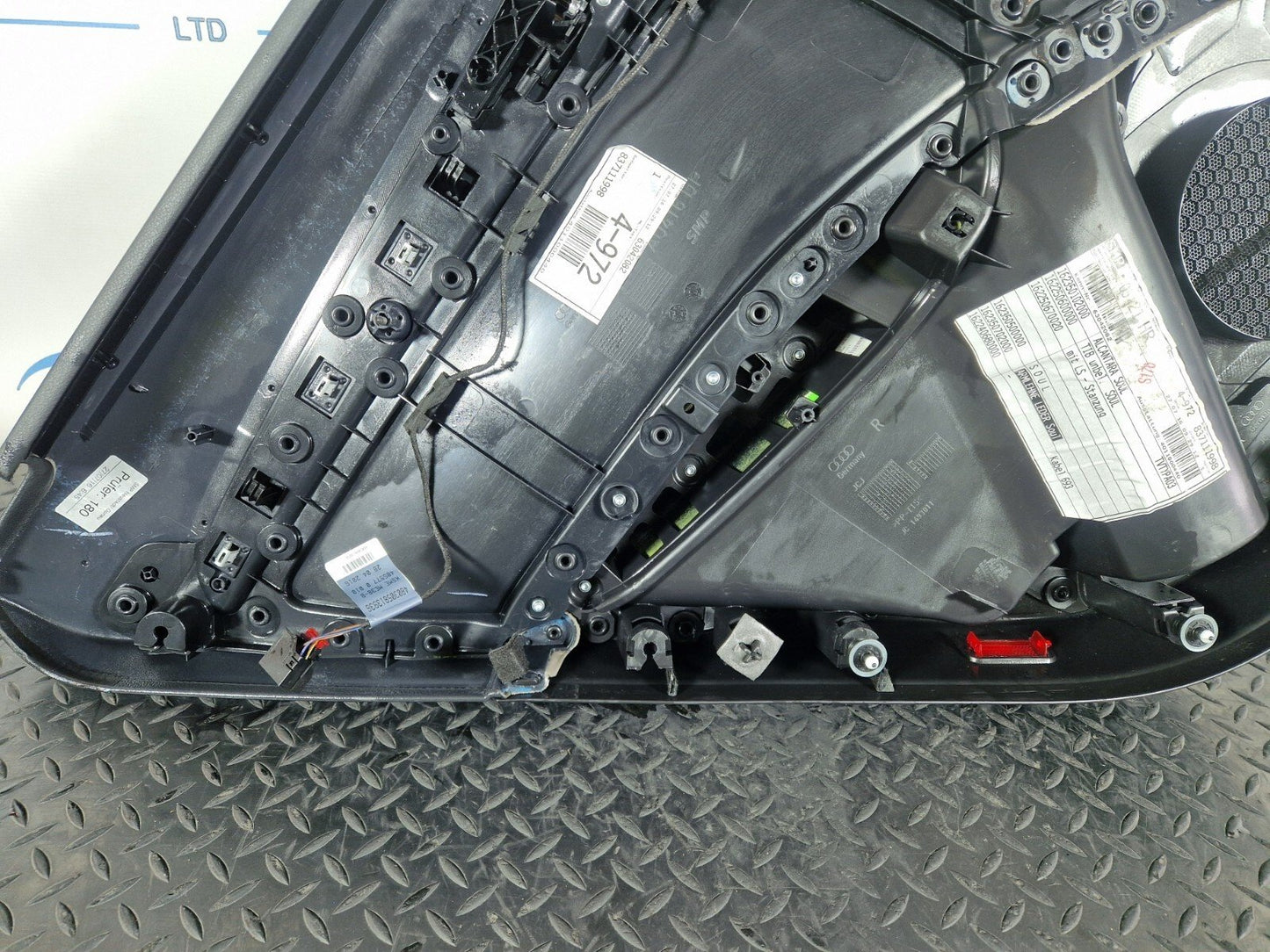 12-17 AUDI Q5 8R OEM REAR RIGHT O/S DOOR CARD PANEL ALCANTARA TRIM 4G2867304B