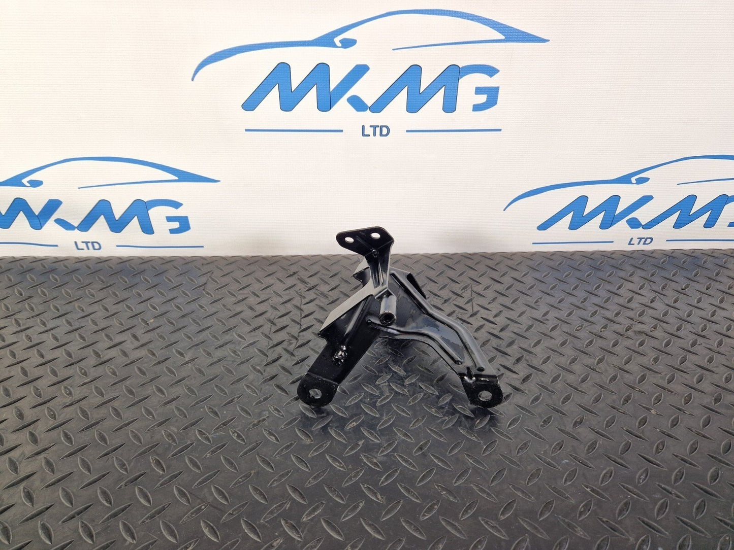 10-15 AUDI Q7 4L 3.0 TDI V6 FUEL FILTER HOLDER BRACKET 4L0201710