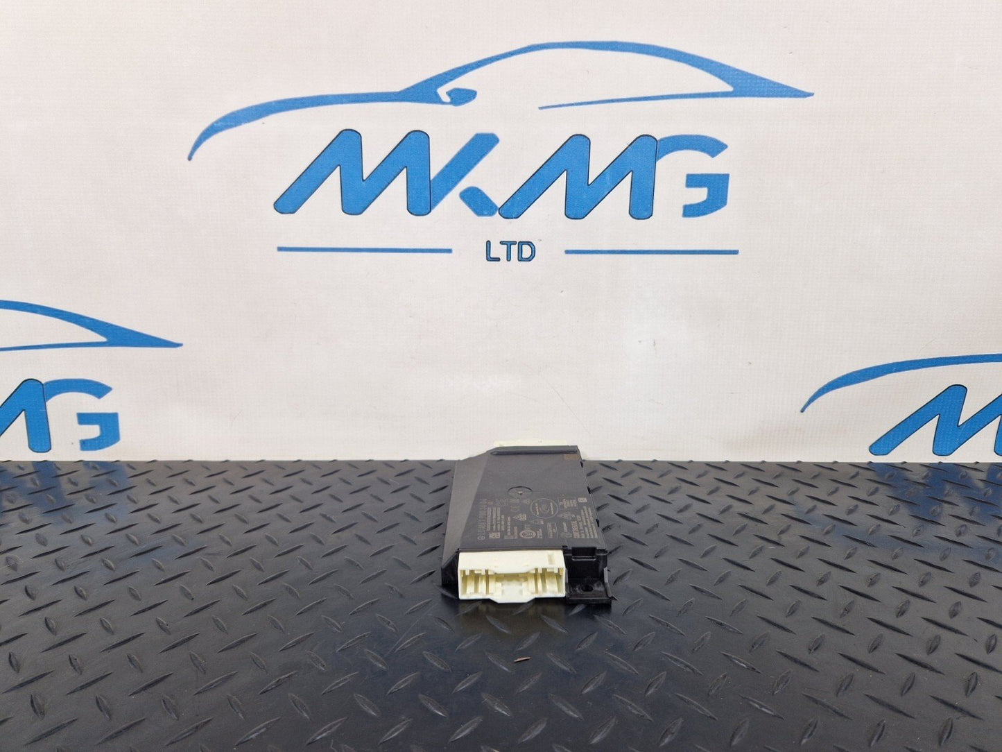 19-ON MERCEDES BENZ B CLASS W247 KEYLESS CONTROL MODULE ECU UNIT A1679003604