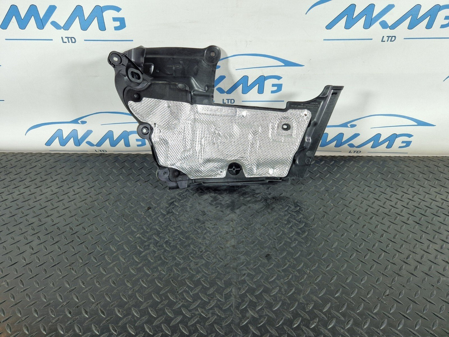 14-21 MERCEDES BENZ W205 GENUINE ENGINE PARTITION PROTECTION SHIELD A2056206001