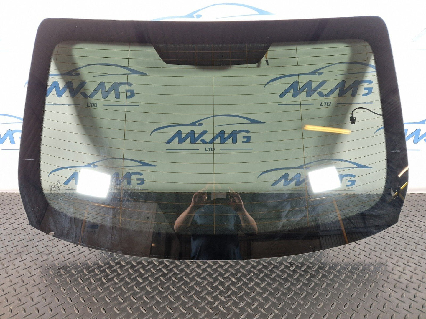 20-ON BMW 2 SERIES GRAN COUPE M-SPORT F44 GENUINE REAR GLASS 7477424