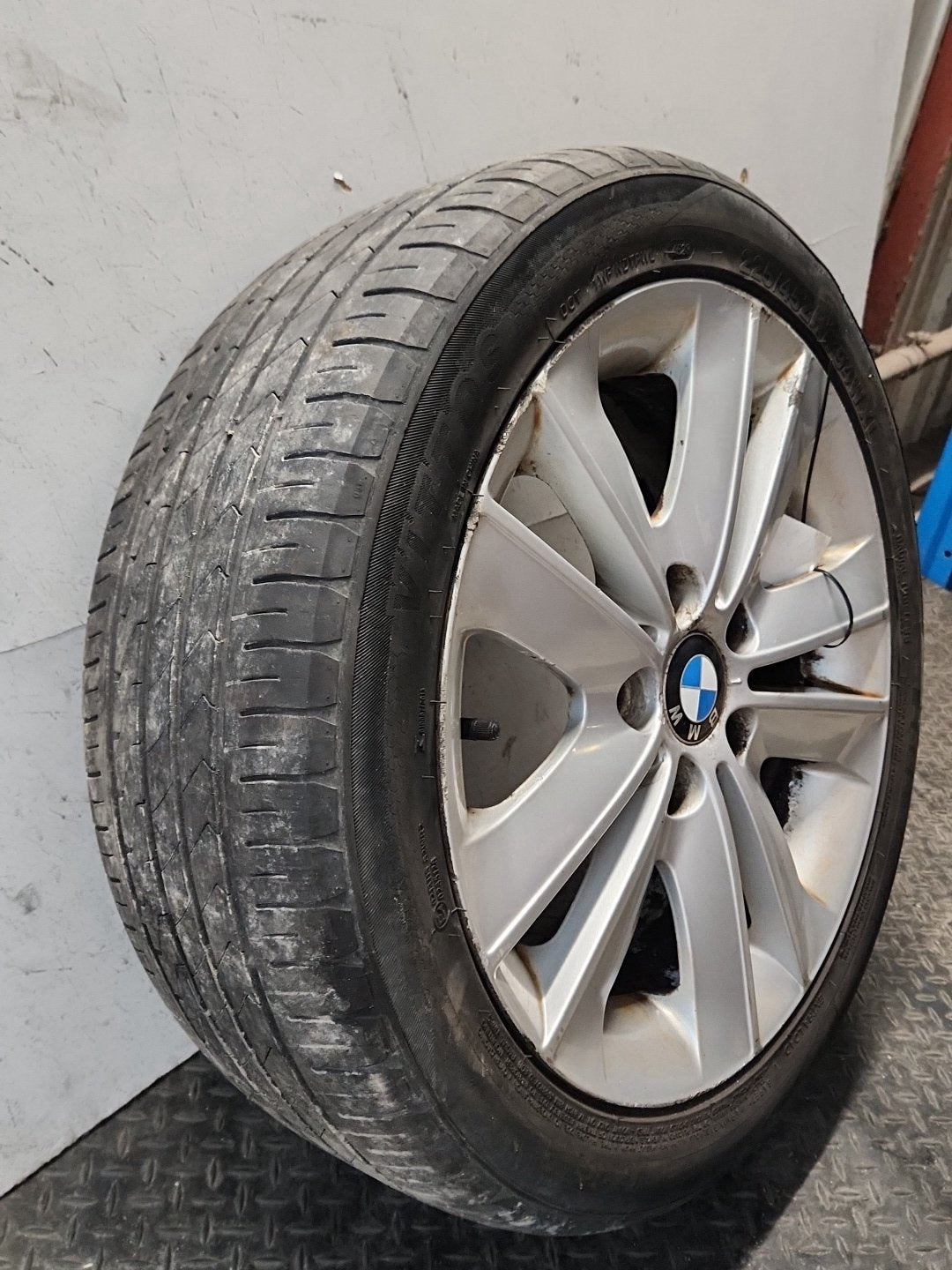 2009 BMW 116d E87 17" Alloy Wheel with Tyre 225/45/17 ~4mm 6775621