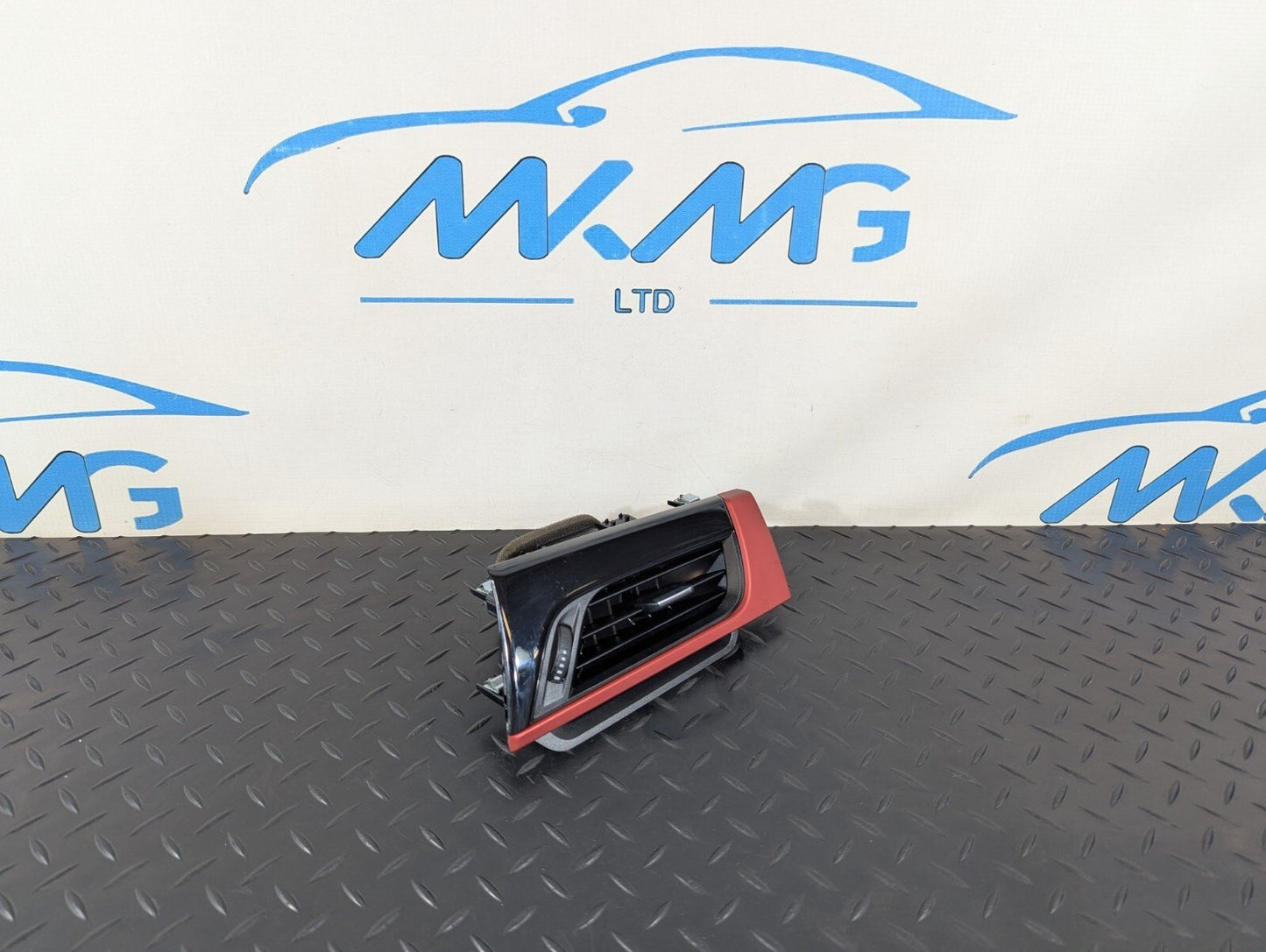 16-22 BMW X1 F48 GENUINE RIGHT DRIVER SIDE DASHBOARD AIR VENT 9292740 9332456