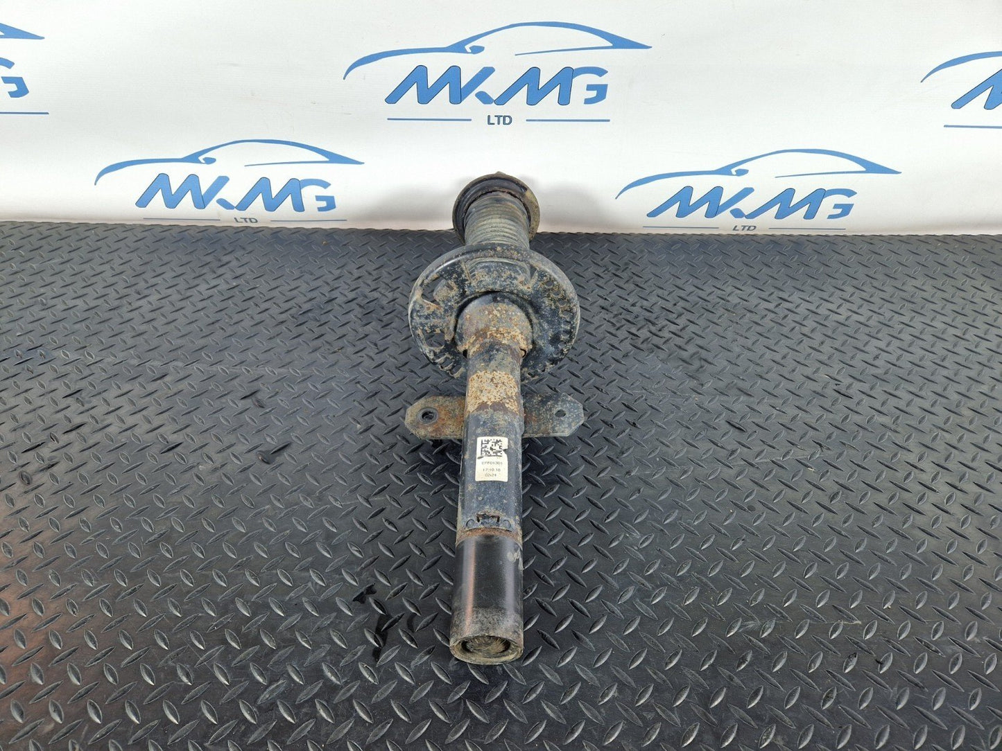 18-ON MERCEDES SPRINTER W910 SHOCK ABSORBER FRONT FITS BOTH SIDES A9103208600
