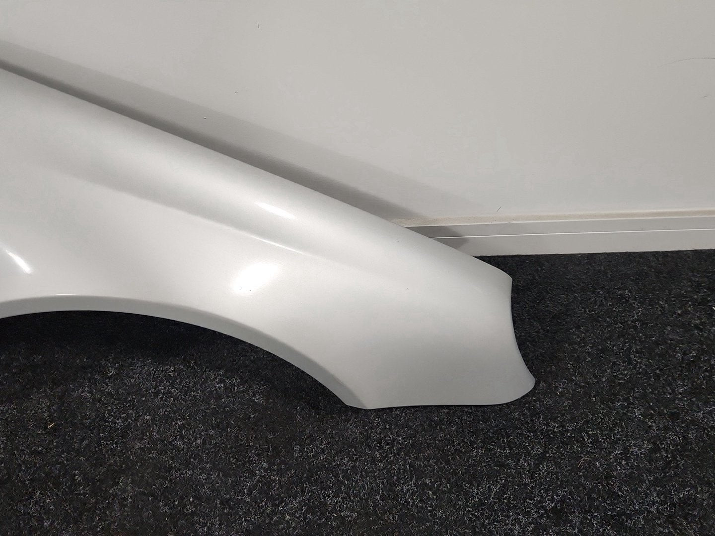 Mercedes CLK-Class C209 Convertible Front Right O/S Wing Fender Panel in Silver