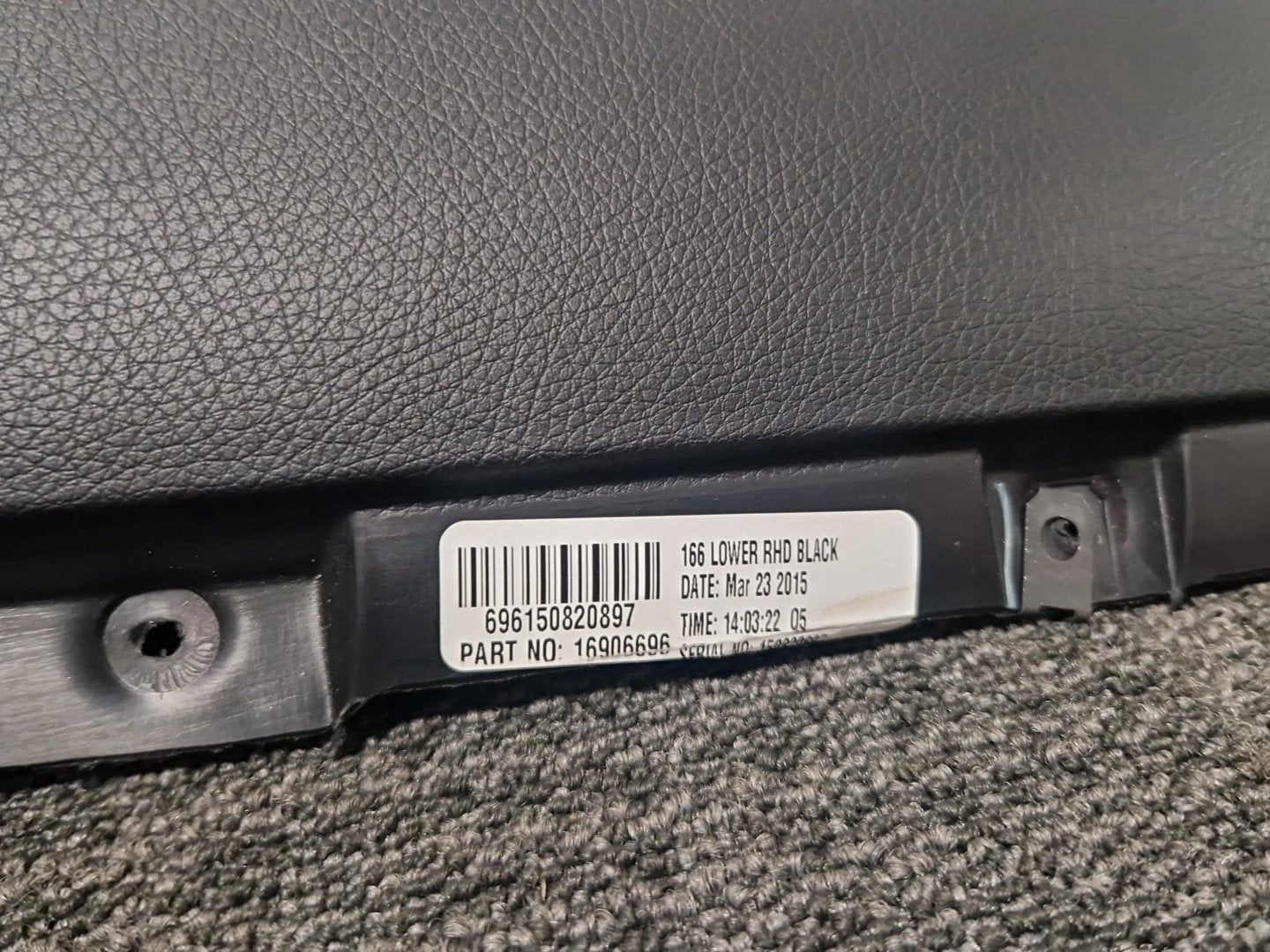 Mercedes-Benz ML350 CDI W166 Genuine Front Right Dash Fascia Trim 1690669