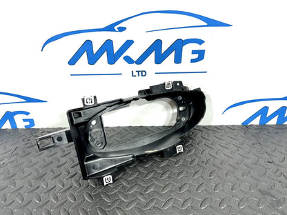 16-19 AUDI A4 B9 AVANT GENUINE GEARSTICK MOUNTING PLATE BRACKET 8W0863531