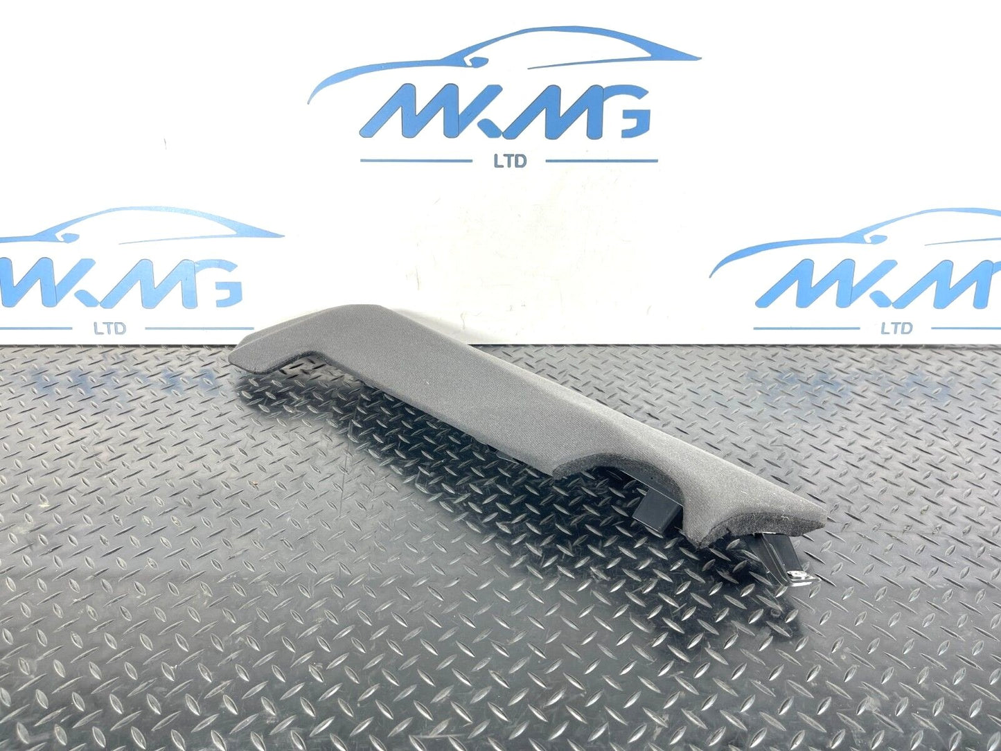 16-19 AUDI A4 B9 ESTATE GENUINE REAR LEFT PASSENGER SIDE CLOTH BOLSTER 8W0885703