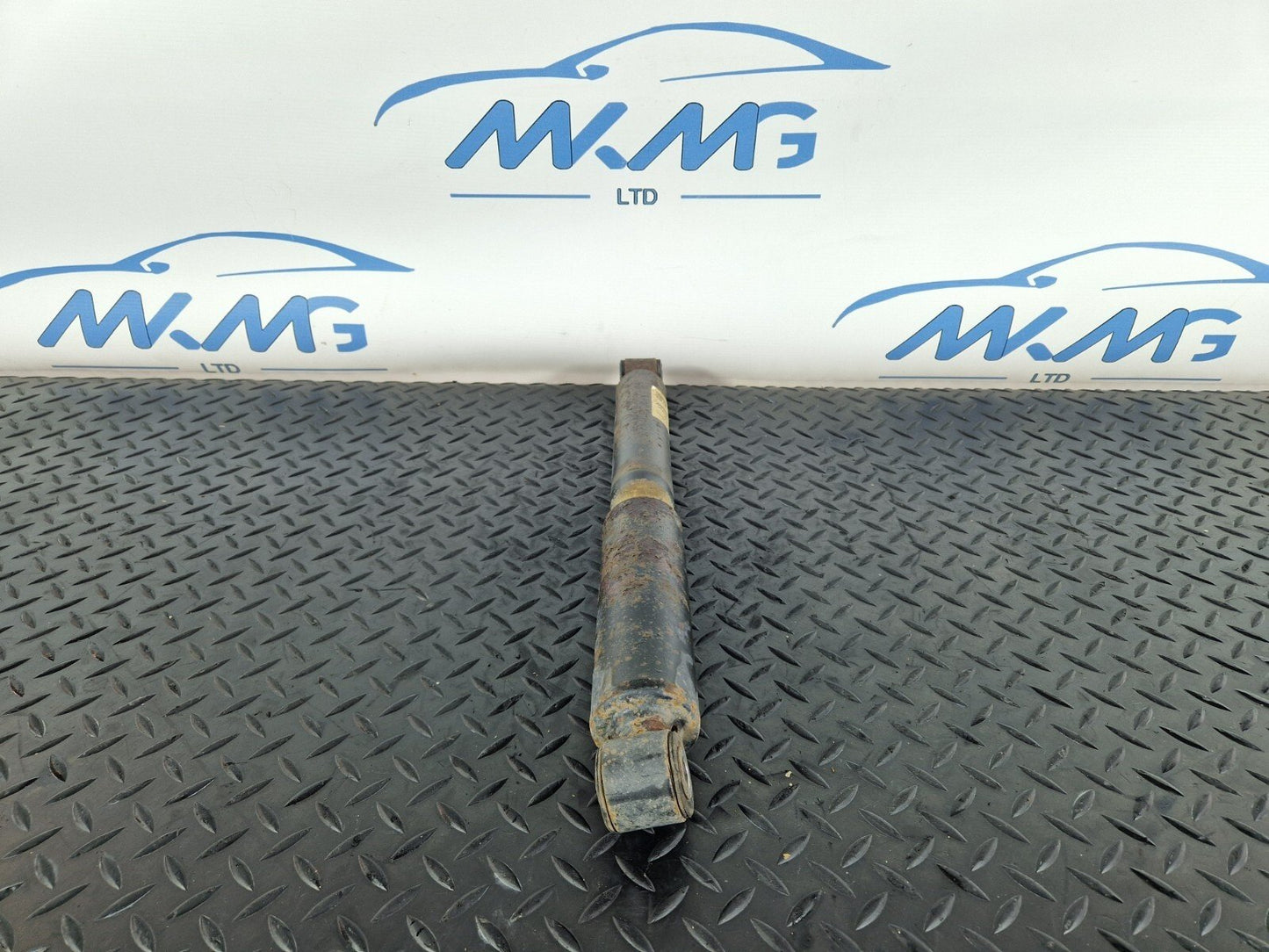 18-ON MERCEDES SPRINTER W907 REAR SHOCK ABSORBER FITS LEFT & RIGHT A9073203500