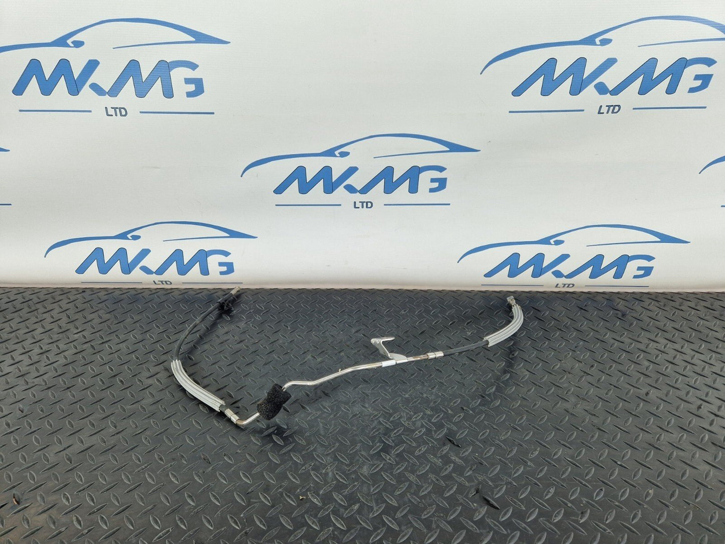 14-21 MERCEDES BENZ C200 W205 ENGINE PEDESTRIAN REFRIGERANT HOSE A2058309204