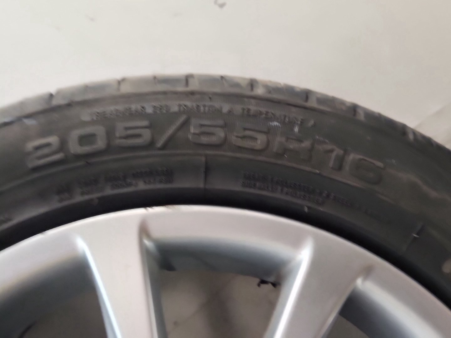 Honda Civic MK9 (FK27) 16" Alloy Wheel with Tyre 205/55/16 ~4mm 16065A
