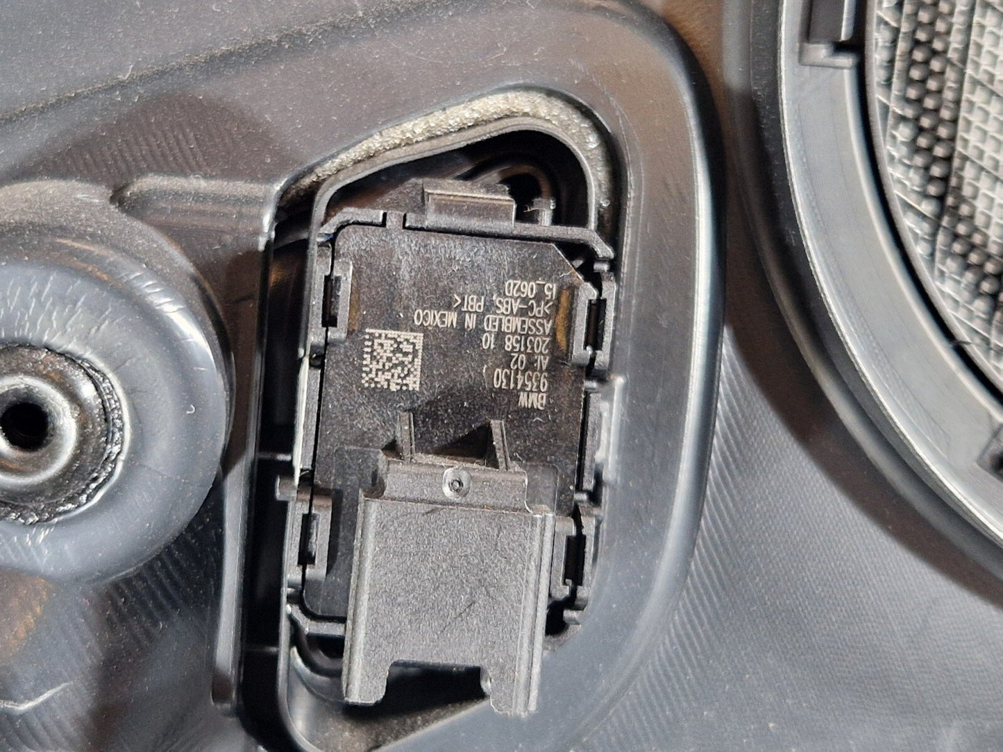 14-21 BMW 2 SERIES F45 FRONT RIGHT DRIVER SIDE DOOR CARD PANEL & WINDOW SWITCH