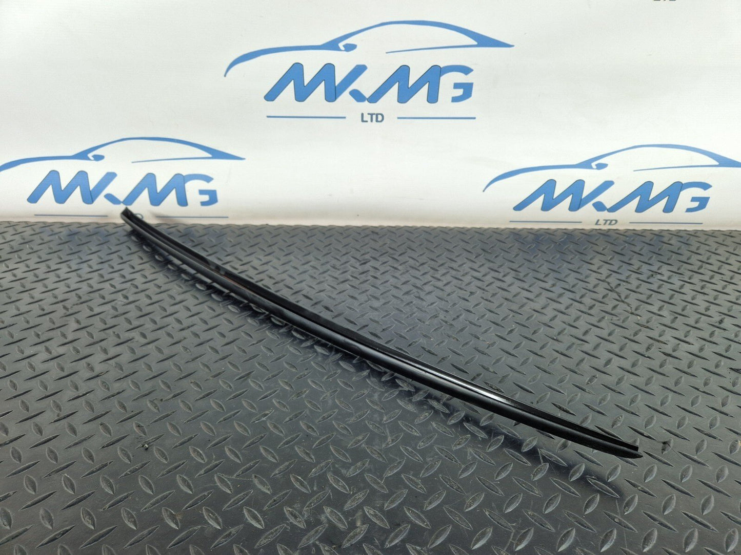 16-24 AUDI A5 F5 COUPE FRONT LEFT WINDSHIELD WATER DEFLECTOR STRIP 8W6854327B