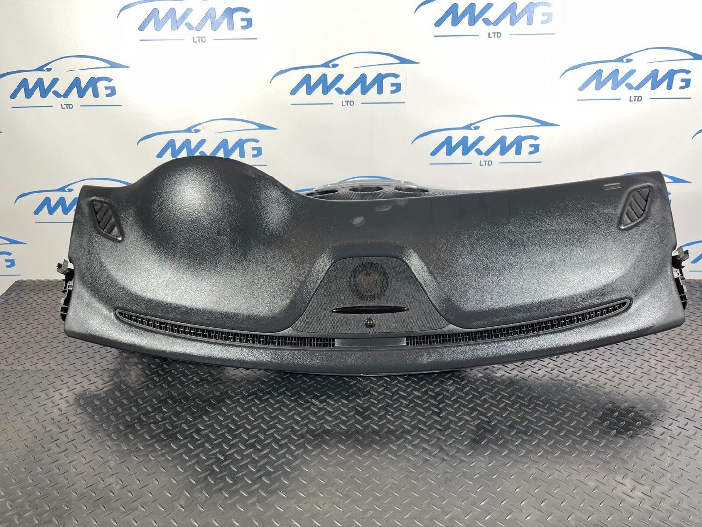 12-18 MERCEDES BENZ W176 DASHBOARD WITH PASSENGER SIDE AIR BAG 17668017879