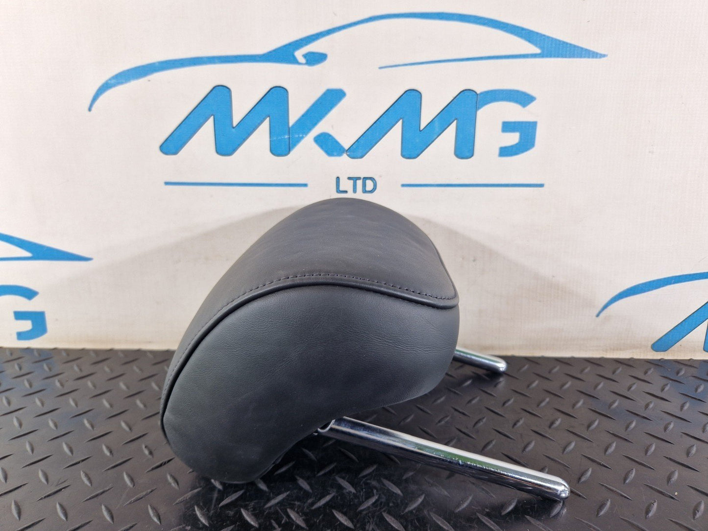 10-18 AUDI A7 4G S-LINE REAR SEAT LEATHER HEADREST FITS LEFT & RIGHT