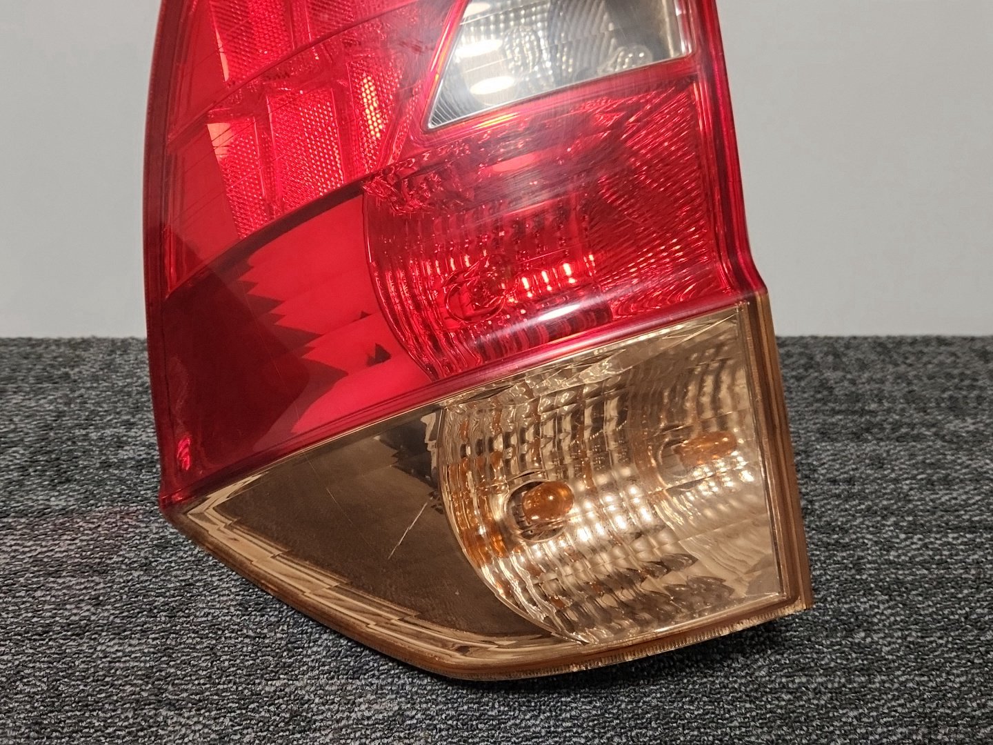 2008 Honda FR-V MK1 (BE57) Genuine Rear Right O/S Driver Tail Light