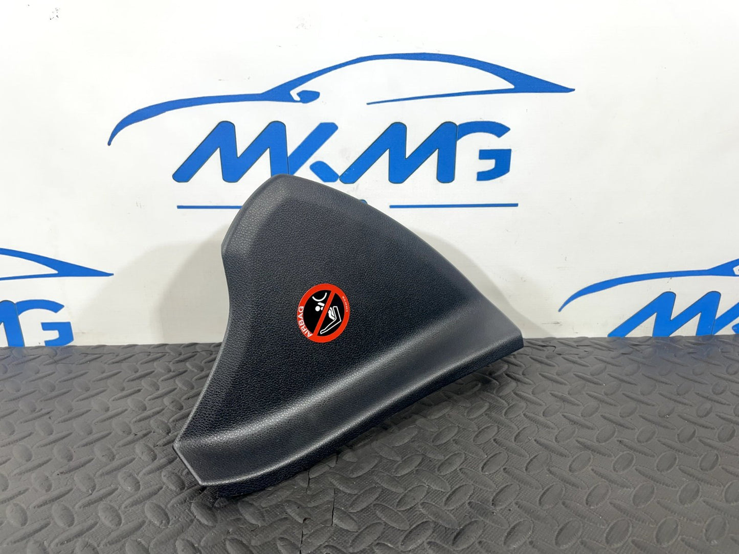 13-19 MERCEDES BENZ CLA C117 GENUINE LEFT PASSENGER SIDE DASH TRIM A1176800189