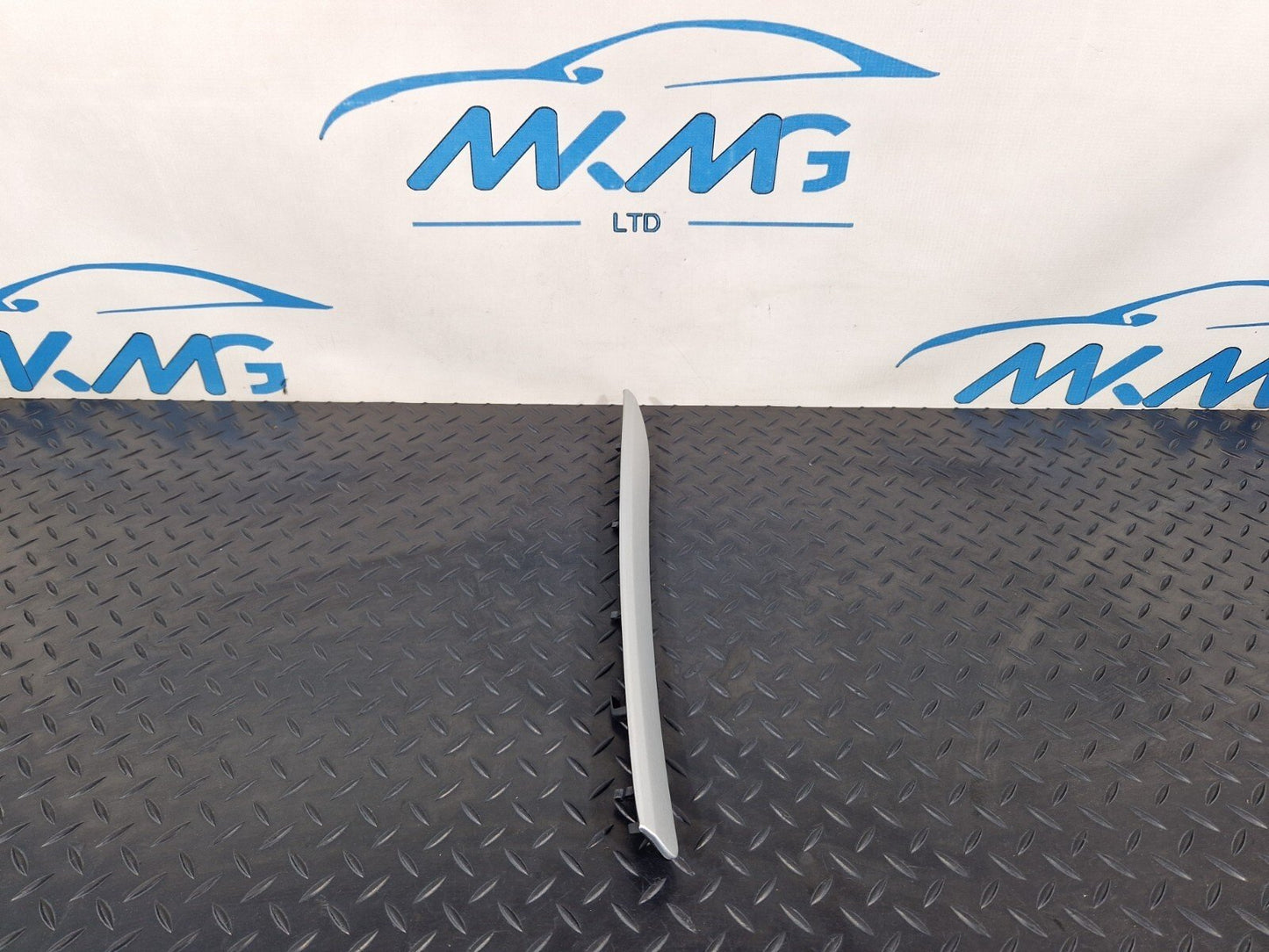 12-17 AUDI S5 CONVERTIBLE GENUINE OEM REAR RIGHT UPPER TRIM STRIP 8F0867420