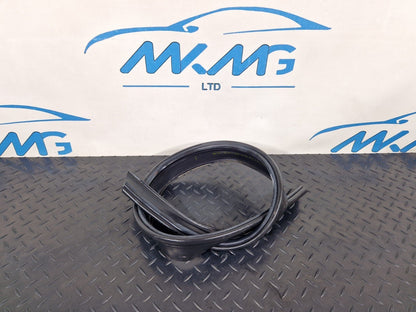 14-21 BMW 2 SERIES F45 F46 ENGINE HOOD FRONT PANEL BUMPER SEALING 7300515