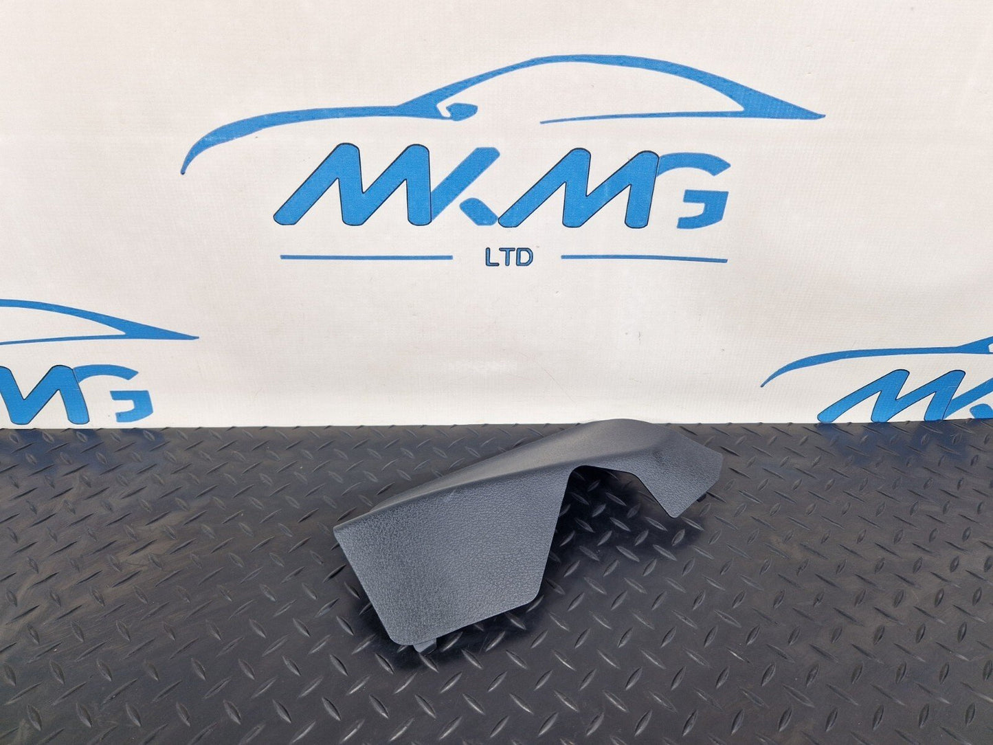 19-ON MERCEDES BENZ CLA C118 INNER REAR LEFT C PILLAR COVER TRIM A1186930500