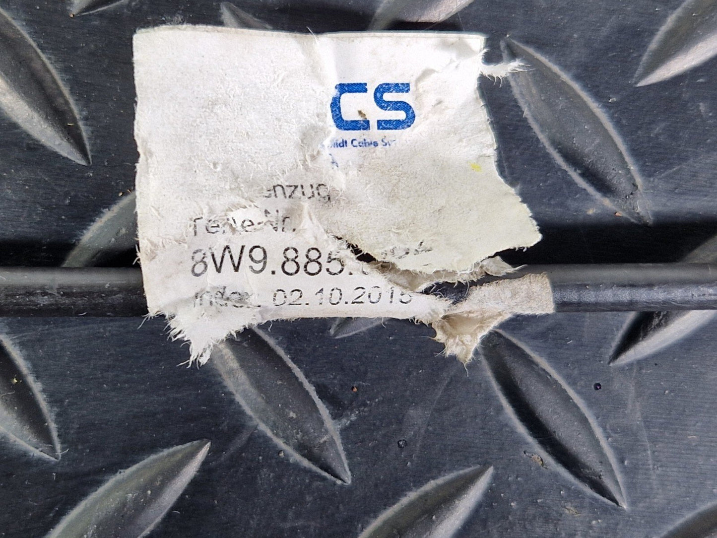 16-19 AUDI A4 AVANT B9 S-LINE RIGHT REAR SEAT RELEASE CABLE 8W9885682
