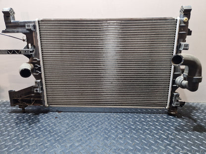 Vauxhall Astra 1.6L Petrol 85.0kw A16XER Genuine Water Coolant Radiator 13281773