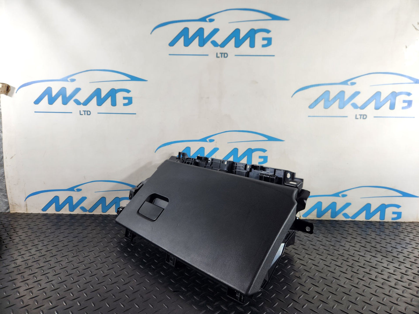 Land Rover Range Rover Evoque L551 Genuine Glovebox Compartment K8D2-060T10-B