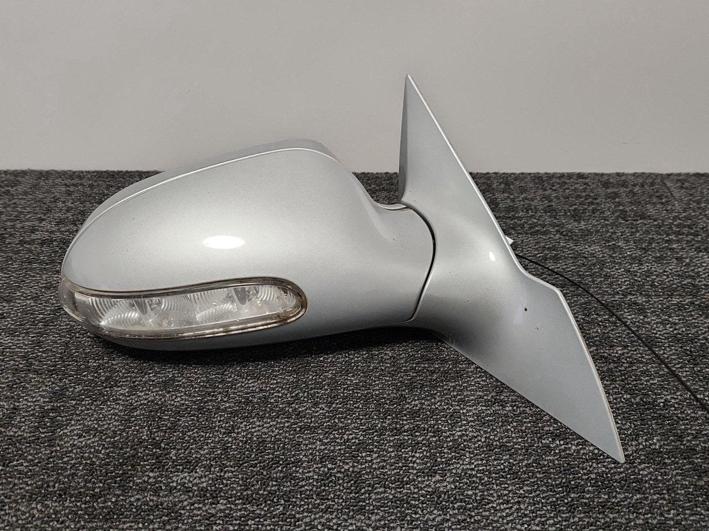 Mercedes-Benz CLK200 CLK-Class C209 Convertible Front Right Door Wing Mirror